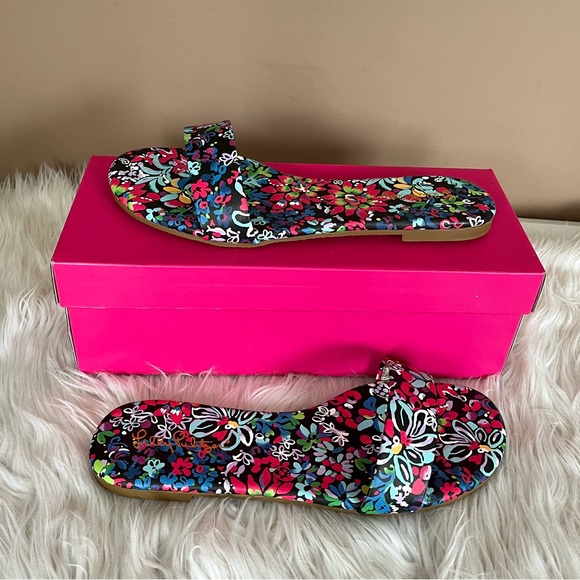Lilly Pulitzer Shoes - {Lilly Pulitzer} Emery Slide Sandal in Multi Feeling Fintastic Women’s 9 - NWT